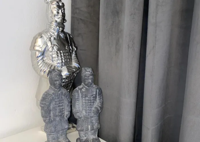 City Center Close To All Sightseeings ברלין